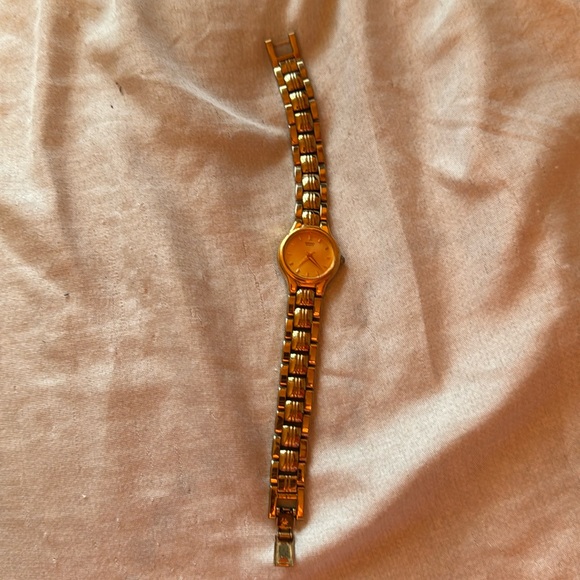 Gold SEIKO quartz Watch